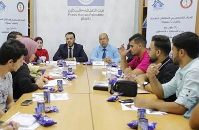 "مساواة" تعقد حلقة نقاش بالتعاون مع بيت الصحافة الفلسطيني
